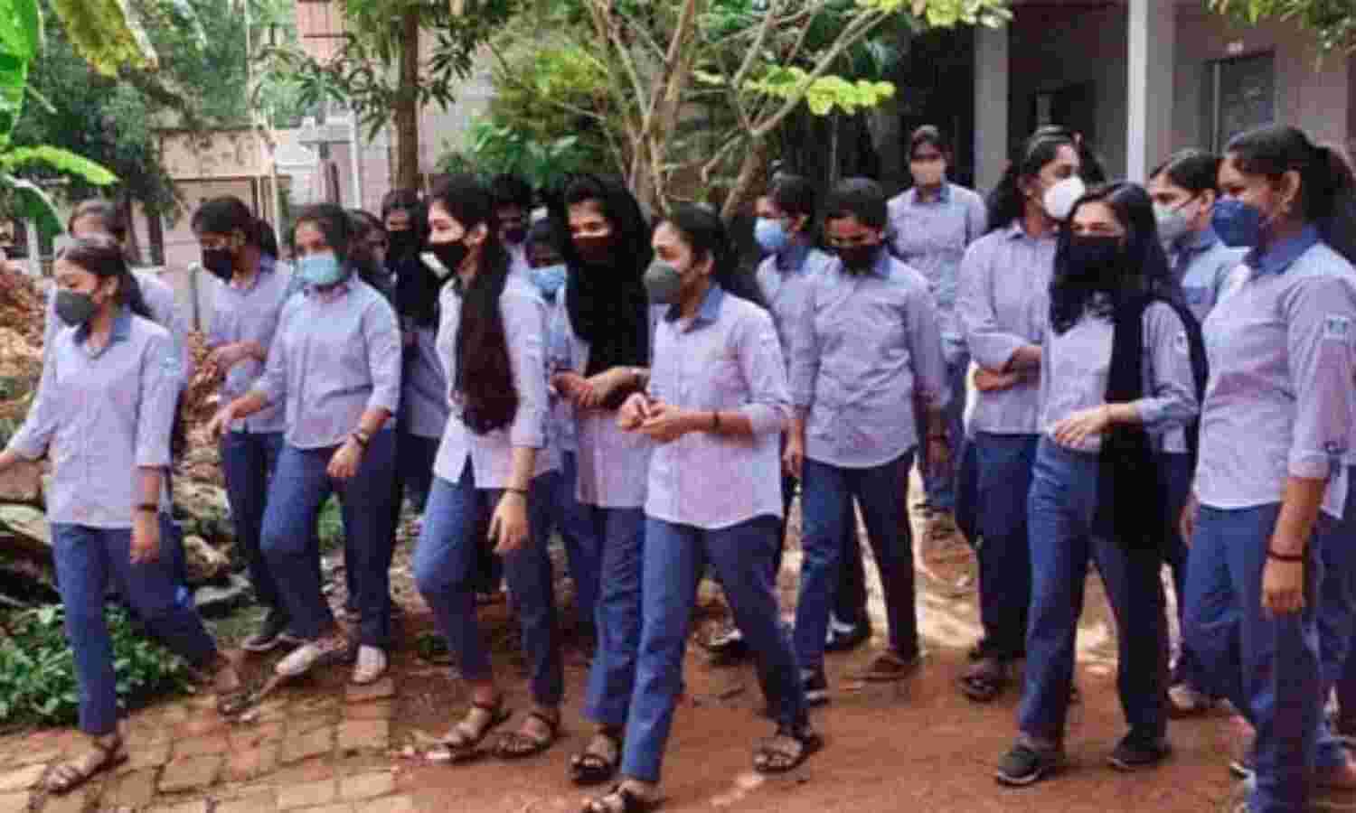ജെന്ഡര് ന്യൂട്രല് യൂനിഫോം പെണ്കുട്ടികളുടെ ആത്മാഭിമാനത്തിനു നേരെയുള്ള വെല്ലുവിളി: അല് ഹാദി അസോസിയേഷന് ജെന്ഡര് ന്യൂട്രല് യൂനിഫോം പെണ്കുട്ടികളുടെ ആത്മാഭിമാനത്തിനു നേരെയുള്ള വെല്ലുവിളി: അല് ഹാദി അസോസിയേഷന്