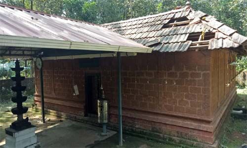 പച്ചീരി ജലദുര്‍ഗ ക്ഷേത്രത്തില്‍ വീണ്ടും മോഷണം; പണവും സിസിടിവി ഹാര്‍ഡ് ഡിസ്‌കും കവര്‍ന്നു