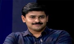 മീഡിയവണ് ചാനല് വിട്ട് അഭിലാഷ് മോഹനന് മാതൃഭൂമി ന്യൂസിലേക്ക് മീഡിയവണ് ചാനല് വിട്ട് അഭിലാഷ് മോഹനന് മാതൃഭൂമി ന്യൂസിലേക്ക്