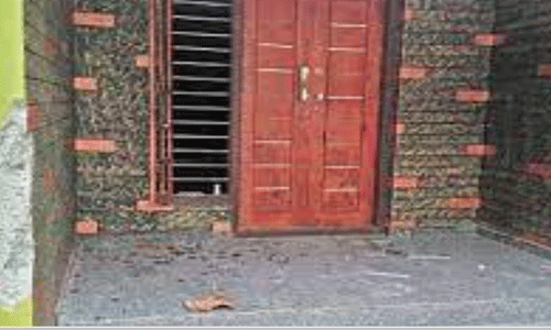 എസ്ഡിപിഐ സംസ്ഥാന സെക്രട്ടറി കൊല്ലപ്പെട്ട ശേഷവും ആര്എസ്എസ് ആക്രമണം തുടര്ന്നു എസ്ഡിപിഐ സംസ്ഥാന സെക്രട്ടറി കൊല്ലപ്പെട്ട ശേഷവും ആര്എസ്എസ് ആക്രമണം തുടര്ന്നു