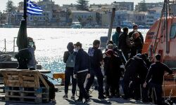 ഗ്രീസില്‍ അഭയാര്‍ത്ഥികള്‍ സഞ്ചരിച്ച ബോട്ട് മുങ്ങി; മൂന്ന് മരണം, നിരവധി പേരെ കാണാതായി