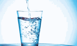 ഒരു രൂപയ്ക്ക് ഒരു ലിറ്റര് വെള്ളം ഒരു രൂപയ്ക്ക് ഒരു ലിറ്റര് വെള്ളം