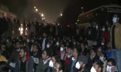 പിജി നീറ്റ് കൗണ്സിലിങ്: ആവശ്യങ്ങള് അംഗീകരിക്കുംവരെ സമരം തുടരുമെന്ന് റെഡിസന്റ് ഡോക്ടര്മാര് പിജി നീറ്റ് കൗണ്സിലിങ്: ആവശ്യങ്ങള് അംഗീകരിക്കുംവരെ സമരം തുടരുമെന്ന് റെഡിസന്റ് ഡോക്ടര്മാര്