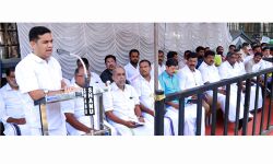 ജിഎസ്ടി വര്‍ധന; കേരള റീടൈല്‍ ഫുട് വെയര്‍ അസോസിയേഷന്‍ പ്രതിഷേധ ധര്‍ണ്ണ നടത്തി