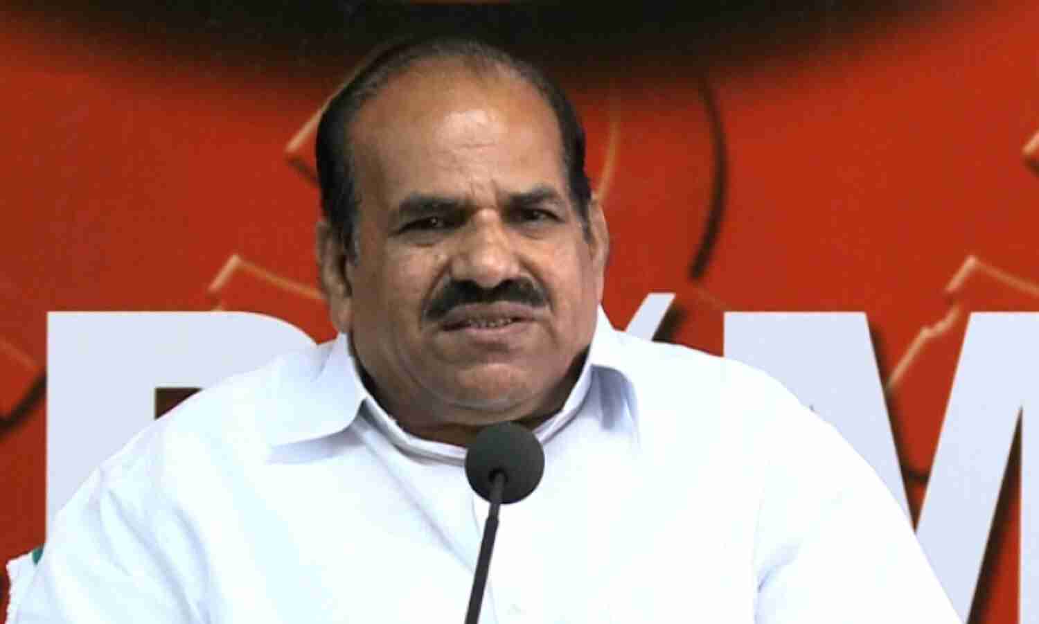 ഡി ലിറ്റ് വിവാദത്തില് പ്രതികരിക്കേണ്ടത് ഗവര്ണര്; വിമര്ശനവുമായി കോടിയേരി ബാലകൃഷ്ണന് ഡി ലിറ്റ് വിവാദത്തില് പ്രതികരിക്കേണ്ടത് ഗവര്ണര്; വിമര്ശനവുമായി കോടിയേരി ബാലകൃഷ്ണന്