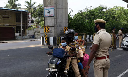 പത്ത് ദിവസത്തേക്ക് കൊവിഡ് നിയന്ത്രണങ്ങള് പുതുക്കി തമിഴ്നാട് സര്ക്കാര് പത്ത് ദിവസത്തേക്ക് കൊവിഡ് നിയന്ത്രണങ്ങള് പുതുക്കി തമിഴ്നാട് സര്ക്കാര്