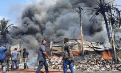 ആക്രി ഗോഡൗണില്‍ തീപ്പിടുത്തത്തിന് കാരണം വൈദ്യുതി ലൈനില്‍ നിന്നുള്ള തീപ്പൊരി; തീ നിയന്ത്രണവിധേയം