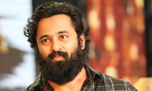 നടന് ഉണ്ണിമുകുന്ദന്റെ വീട്ടില് ഇഡി റെയ്ഡ് നടന് ഉണ്ണിമുകുന്ദന്റെ വീട്ടില് ഇഡി റെയ്ഡ്
