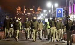 ഡല്‍ഹിയില്‍ വാരാന്ത്യ കര്‍ഫ്യൂ പ്രഖ്യാപിക്കാനൊരുങ്ങി അധികൃതര്‍