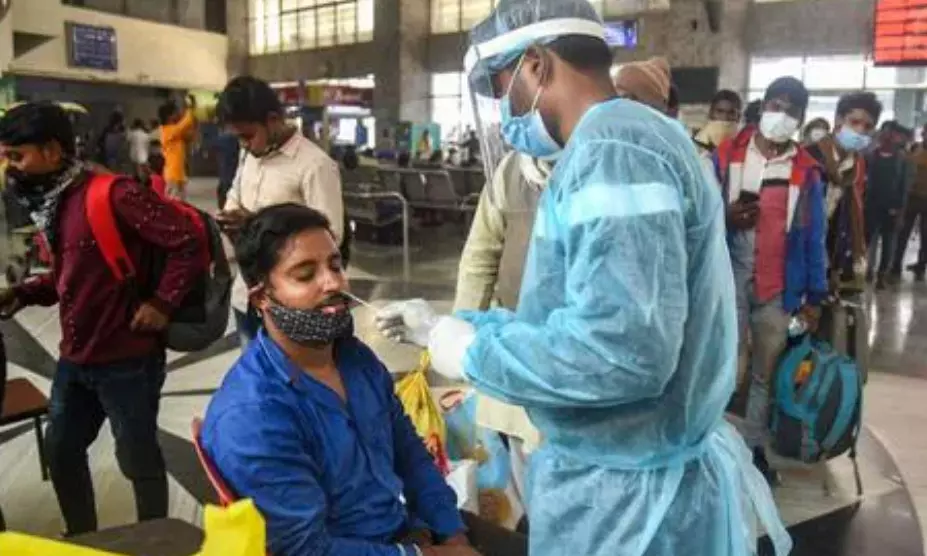 ഒമിക്രോണ് പരിശോധനക്ക് ആര്ടിപിസിആര് കിറ്റ്; നാല് മണിക്കൂറിനകം ഫലമറിയാം ഒമിക്രോണ് പരിശോധനക്ക് ആര്ടിപിസിആര് കിറ്റ്; നാല് മണിക്കൂറിനകം ഫലമറിയാം