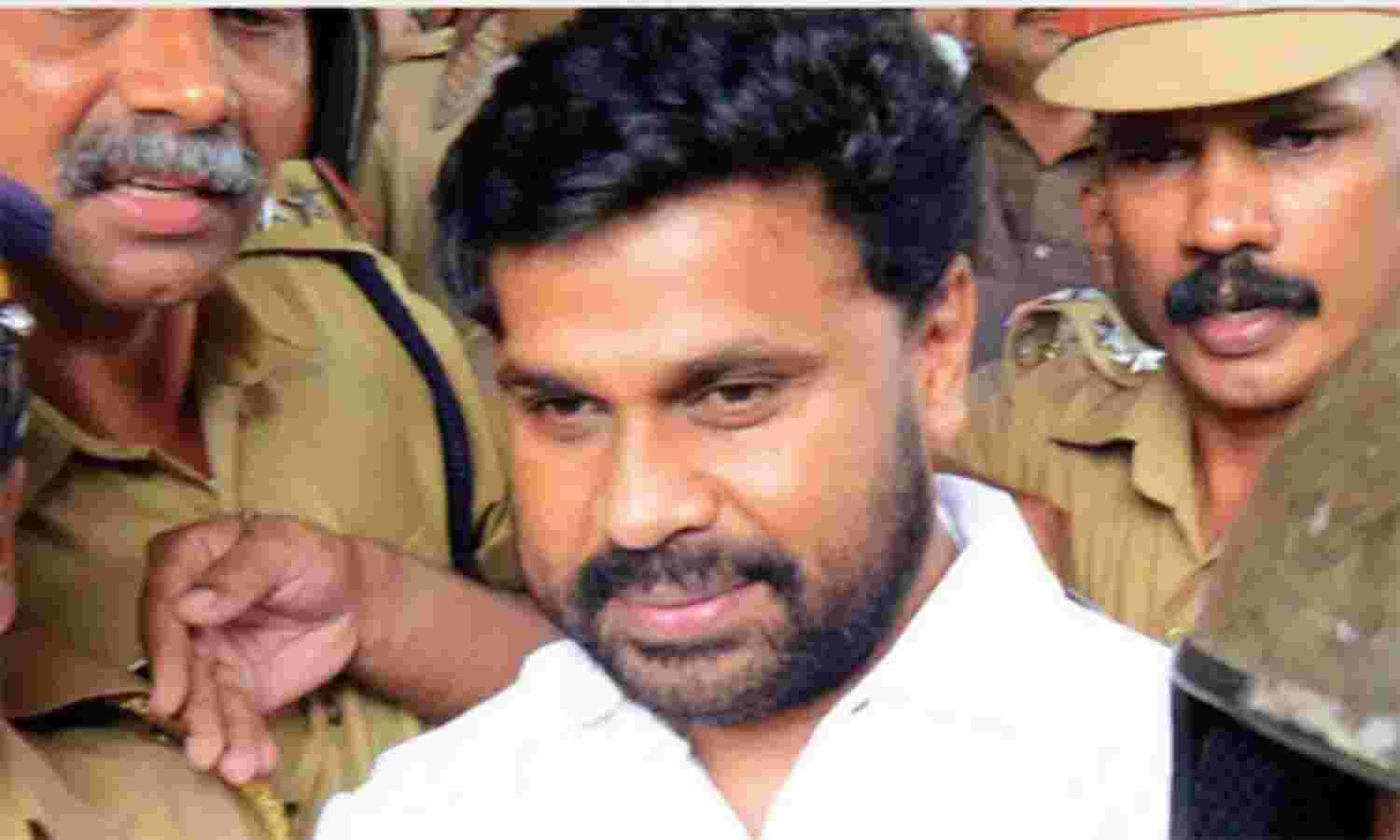 അന്വേഷണ ഉദ്യോഗസ്ഥരെ അപായപ്പെടുത്താന് ഗുഡാലോചന: ദിലീപിന് ഇന്ന് നിര്ണ്ണായകം ;മൂന്നാം ദിവസത്തെ ചോദ്യ ചെയ്യലിനായി ഹാജരായി അന്വേഷണ ഉദ്യോഗസ്ഥരെ അപായപ്പെടുത്താന് ഗുഡാലോചന: ദിലീപിന് ഇന്ന് നിര്ണ്ണായകം ;മൂന്നാം ദിവസത്തെ ചോദ്യ ചെയ്യലിനായി ഹാജരായി