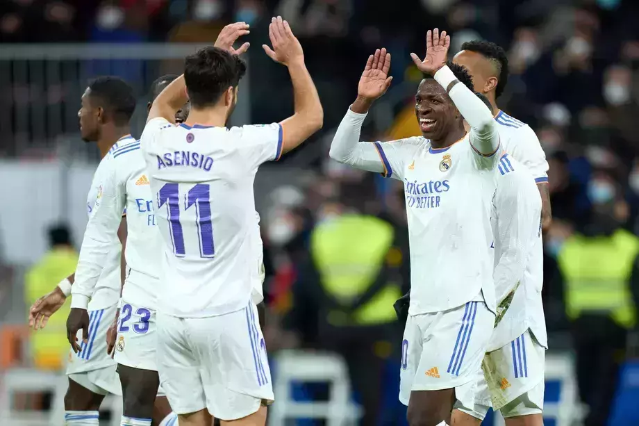 സ്പാനിഷ് ലീഗ്; ബെന്സിമയ്ക്കും വിനീഷ്യസിനും ഡബിള്; ജയമില്ലാതെ ബാഴ്സ സ്പാനിഷ് ലീഗ്; ബെന്സിമയ്ക്കും വിനീഷ്യസിനും ഡബിള്; ജയമില്ലാതെ ബാഴ്സ