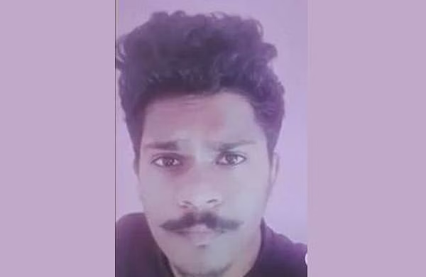 പ്രവര്ത്തകന്റെ മരണകാരണം ഹൃദയത്തിനേറ്റ കുത്ത്; കൊല നടത്തിയത് പുറത്തുനിന്നെത്തിയ യൂത്ത് കോണ്ഗ്രസ് സംഘമെന്ന് എസ്എഫ്ഐ പ്രവര്ത്തകന്റെ മരണകാരണം ഹൃദയത്തിനേറ്റ കുത്ത്; കൊല നടത്തിയത് പുറത്തുനിന്നെത്തിയ യൂത്ത് കോണ്ഗ്രസ് സംഘമെന്ന് എസ്എഫ്ഐ