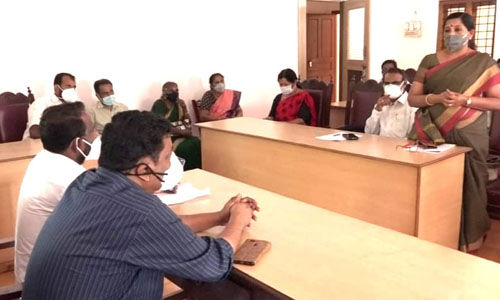 വാളൂര്പ്പാടം കൃഷിയോഗ്യമാക്കുമെന്ന് വി ആര് സുനില്കുമാര് എംഎല്എ വാളൂര്പ്പാടം കൃഷിയോഗ്യമാക്കുമെന്ന് വി ആര് സുനില്കുമാര് എംഎല്എ