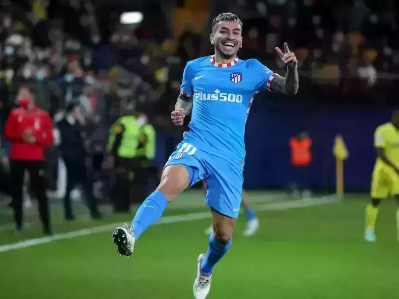 വിയ്യാറയലിനെതിരേ 50 വാര അകലെ നിന്നും ഏയ്ഞ്ചല് കുറെയുടെ ഗോള്; വീഡിയോ വിയ്യാറയലിനെതിരേ 50 വാര അകലെ നിന്നും ഏയ്ഞ്ചല് കുറെയുടെ ഗോള്; വീഡിയോ