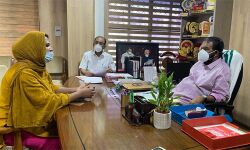 മന്ത്രിയെ നേരില് കണ്ട് അനീറ കബീര്;സാധ്യമായ എല്ലാ സഹായവും ഉറപ്പ് നല്കി മന്ത്രി ശിവന്കുട്ടി മന്ത്രിയെ നേരില് കണ്ട് അനീറ കബീര്;സാധ്യമായ എല്ലാ സഹായവും ഉറപ്പ് നല്കി മന്ത്രി ശിവന്കുട്ടി