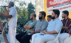 ആര്എസ്എസ്സുകാരന്റെ ഔദാര്യത്തില് ജീവിക്കേണ്ടതില്ല; രാജ്യത്ത് നഷ്ടപ്പെട്ട ജനാധിപത്യം തിരിച്ചുപിടിക്കും വരെ പോരാടുമെന്ന് എ അബ്ദുല് സത്താര് ആര്എസ്എസ്സുകാരന്റെ ഔദാര്യത്തില് ജീവിക്കേണ്ടതില്ല; രാജ്യത്ത് നഷ്ടപ്പെട്ട ജനാധിപത്യം തിരിച്ചുപിടിക്കും വരെ പോരാടുമെന്ന് എ അബ്ദുല് സത്താര്