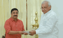 അലിഗഡ് മുസ്ലിം യൂനിവേഴ്സിറ്റിയുടെ വികസന മുരടിപ്പ്: പെരിന്തല്മണ്ണ എംഎല്എ ഗവര്ണര്ക്ക് നിവേദനം നല്കി അലിഗഡ് മുസ്ലിം യൂനിവേഴ്സിറ്റിയുടെ വികസന മുരടിപ്പ്: പെരിന്തല്മണ്ണ എംഎല്എ ഗവര്ണര്ക്ക് നിവേദനം നല്കി