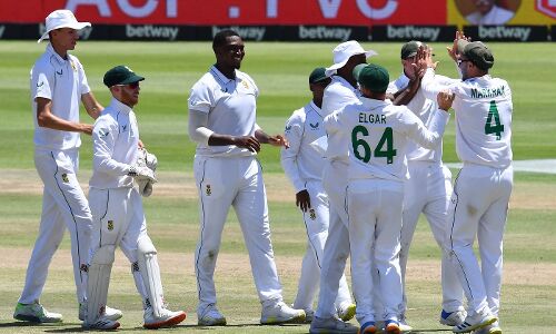 ദക്ഷിണാഫ്രിക്കന് മണ്ണില് പരമ്പരയില്ല; ഇന്ത്യക്ക് തോല്വി ദക്ഷിണാഫ്രിക്കന് മണ്ണില് പരമ്പരയില്ല; ഇന്ത്യക്ക് തോല്വി