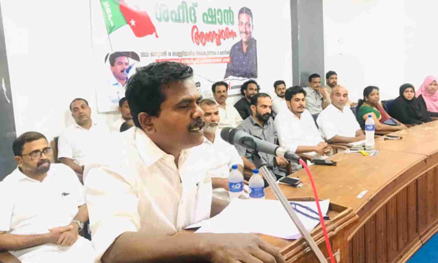 രാജ്യ താല്പര്യത്തിന് വേണ്ടിയുള്ള രക്തസാക്ഷിത്വം വെറുതെയാവില്ല: തുളസീധരന് പള്ളിക്കല് രാജ്യ താല്പര്യത്തിന് വേണ്ടിയുള്ള രക്തസാക്ഷിത്വം വെറുതെയാവില്ല: തുളസീധരന് പള്ളിക്കല്