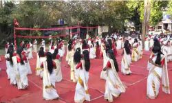 തൃശൂരിലും കൊവിഡ് മാനദണ്ഡം ലംഘിച്ച് വീണ്ടും സിപിഎമ്മിന്റെ തിരുവാതിര