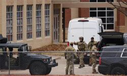 അമേരിക്കയിലെ ജൂതപ്പള്ളിയില്‍ പ്രാര്‍ത്ഥനയ്‌ക്കെത്തിയവരെ ബന്ദികളാക്കി