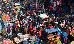 രാജ്യത്ത് കൊവിഡ് പടരുന്നു;  വൈറസ് ബാധിതരുടെ എണ്ണം 2.5ലക്ഷം കടന്നു, ഒമിക്രോണ്‍ കേസുകളുടെ എണ്ണം 8,209