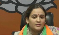 മുലായംസിങ് യാദവിന്റെ മരുമകള് ബിജെപിയിലേക്ക് മുലായംസിങ് യാദവിന്റെ മരുമകള് ബിജെപിയിലേക്ക്