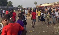 ക്രിസ്ത്യന് പ്രാര്ത്ഥനാ സംഗമത്തിനിടെ തിക്കും തിരക്കും; കുട്ടികള് ഉള്പ്പെടെ 29 മരണം ക്രിസ്ത്യന് പ്രാര്ത്ഥനാ സംഗമത്തിനിടെ തിക്കും തിരക്കും; കുട്ടികള് ഉള്പ്പെടെ 29 മരണം