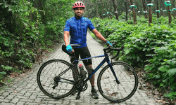 മൗണ്ട് എവറസ്റ്റിംഗ് സൈക്കിള് സവാരിയില് പൂര്ത്തിയാക്കി അനീഷ് അഗസ്റ്റിന് മൗണ്ട് എവറസ്റ്റിംഗ് സൈക്കിള് സവാരിയില് പൂര്ത്തിയാക്കി അനീഷ് അഗസ്റ്റിന്