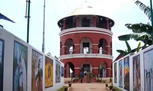 പൂജപ്പുര സെന്ട്രല് ജയിലില് കൊവിഡ് വ്യാപനം; 262 തടവുകാര്ക്ക് കൊവിഡ് പൂജപ്പുര സെന്ട്രല് ജയിലില് കൊവിഡ് വ്യാപനം; 262 തടവുകാര്ക്ക് കൊവിഡ്
