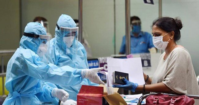 സ്വകാര്യ ആശുപത്രികള്‍ 50 ശതമാനം കിടക്കകള്‍ കൊവിഡ് രോഗികള്‍ക്കായി മാറ്റിവയ്ക്കണം