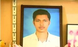 ആര്എസ്എസ്സുകാരന്റെ മരണത്തില് ദൂരൂഹത; സ്വന്തം പാര്ട്ടി നേതാക്കള് ക്രൂരമായി മര്ദ്ദിച്ചിരുന്നതായി സഹോദരന് ആര്എസ്എസ്സുകാരന്റെ മരണത്തില് ദൂരൂഹത; സ്വന്തം പാര്ട്ടി നേതാക്കള് ക്രൂരമായി മര്ദ്ദിച്ചിരുന്നതായി സഹോദരന്