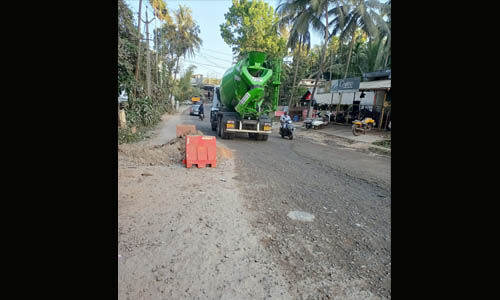 പത്തനാപുരം- തേക്കിന്ചുവട് റോഡ് ഗതാഗതയോഗ്യമാക്കണം: എസ്ഡിപിഐ പത്തനാപുരം- തേക്കിന്ചുവട് റോഡ് ഗതാഗതയോഗ്യമാക്കണം: എസ്ഡിപിഐ