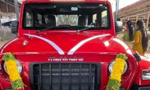 അമല് മുഹമ്മദലിക്ക് ഥാര് കൈമാറിയില്ല; ലേലം റദ്ദാക്കാനുള്ള അധികാരം ദേവസ്വം കമ്മീഷണര്ക്കുണ്ടെന്ന് ചെയര്മാന് അമല് മുഹമ്മദലിക്ക് ഥാര് കൈമാറിയില്ല; ലേലം റദ്ദാക്കാനുള്ള അധികാരം ദേവസ്വം കമ്മീഷണര്ക്കുണ്ടെന്ന് ചെയര്മാന്