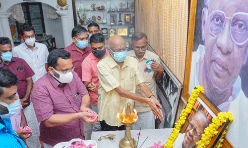 അഴീക്കോട് സ്മാരകം നവീകരണം ഒരു വര്ഷത്തിനകം യാഥാര്ത്ഥ്യമാക്കുമെന്ന് മന്ത്രി അഴീക്കോട് സ്മാരകം നവീകരണം ഒരു വര്ഷത്തിനകം യാഥാര്ത്ഥ്യമാക്കുമെന്ന് മന്ത്രി