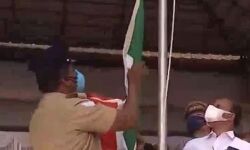 കാസര്‍കോഡ് ദേശീയ പതാക ഉയര്‍ത്തിയത് തലകീഴായി