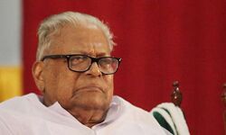 ഉമ്മൻചാണ്ടിക്കെതിരായ അപകീർത്തി പരാമർശം; കോടതി വിധിക്കെതിരേ അപ്പീൽ പോകുമെന്ന് വി എസ്