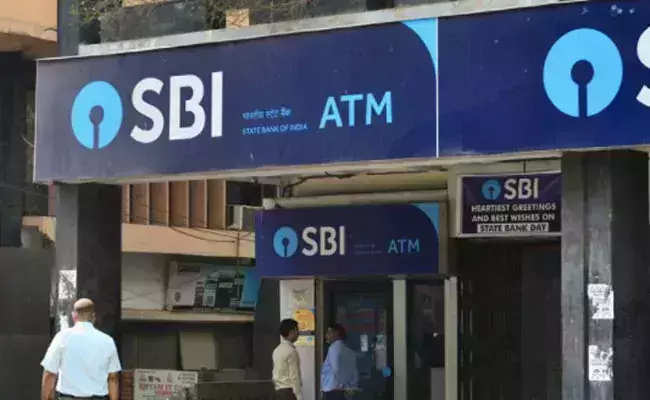 ഗര്ഭിണികള്ക്ക് നിയമന വിലക്ക്: ഉത്തരവ് മരവിപ്പിച്ച് എസ്ബിഐ ഗര്ഭിണികള്ക്ക് നിയമന വിലക്ക്: ഉത്തരവ് മരവിപ്പിച്ച് എസ്ബിഐ