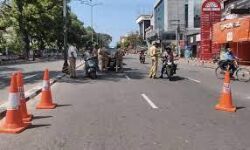 സംസ്ഥാനത്ത് നാളെയും ലോക്ഡൗണിന് സമാനമായ നിയന്ത്രണങ്ങള്‍