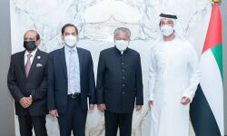 മുഖ്യമന്ത്രി പിണറായി വിജയന് ഊഷ്മള സ്വീകരണം; യുഎഇ സാമ്പത്തിക വകുപ്പ് മന്ത്രിയുമായി മുഖ്യമന്ത്രി കൂടിക്കാഴ്ച നടത്തി മുഖ്യമന്ത്രി പിണറായി വിജയന് ഊഷ്മള സ്വീകരണം; യുഎഇ സാമ്പത്തിക വകുപ്പ് മന്ത്രിയുമായി മുഖ്യമന്ത്രി കൂടിക്കാഴ്ച നടത്തി