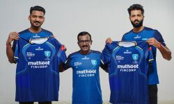 പ്രൈം വോളിബോള്‍ ലീഗ്: കൊച്ചി ബ്ലൂ സ്‌പൈക്കേഴ്‌സിന്റെ ജേഴ്‌സി പുറത്തിറക്കി