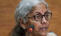 ബജറ്റ് അവതരണം തുടങ്ങി; 25 വര്‍ഷത്തെ വികസനം ലക്ഷ്യമിടുന്ന ബജറ്റെന്ന് ധനമന്ത്രി