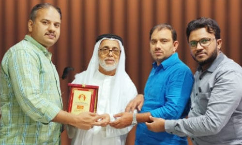 ദീര്ഘകാലം അജ്മാനില് ഇമാമായി സേവനമനുഷ്ഠിച്ച് തിരിച്ചുപോകുന്ന മാവൂര് മുഹമ്മദ് മൗലവിക്ക് യാത്രയയപ്പ് നല്കി ദീര്ഘകാലം അജ്മാനില് ഇമാമായി സേവനമനുഷ്ഠിച്ച് തിരിച്ചുപോകുന്ന മാവൂര് മുഹമ്മദ് മൗലവിക്ക് യാത്രയയപ്പ് നല്കി