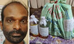 പെരിന്തല്മണ്ണയില് വിദേശമദ്യവുമായി നെന്മിനി സ്വദേശി പിടിയില് പെരിന്തല്മണ്ണയില് വിദേശമദ്യവുമായി നെന്മിനി സ്വദേശി പിടിയില്