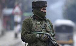 ഇന്ത്യ-പാക് അതിര്ത്തിയില് വെടിവയ്പ്; മൂന്ന് മയക്കുമരുന്ന് കടത്തുകാര് കൊല്ലപ്പെട്ടു ഇന്ത്യ-പാക് അതിര്ത്തിയില് വെടിവയ്പ്; മൂന്ന് മയക്കുമരുന്ന് കടത്തുകാര് കൊല്ലപ്പെട്ടു