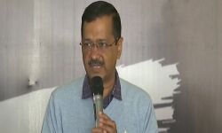 ഉത്തരാഖണ്ഡിനെ ഹിന്ദു ആധ്യാത്മിക കേന്ദ്രമാക്കും; ഹിന്ദു കാര്‍ഡുമായി കെജ്രിവാള്‍ ഹരിദ്വാറില്‍