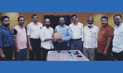 നഹ്ദി ബാബുവിന് യാത്രയയപ്പ് നല്കി നഹ്ദി ബാബുവിന് യാത്രയയപ്പ് നല്കി