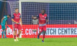 അടിതെറ്റി കൊമ്പന്‍മാര്‍; ജെംഷ്ഡ്പൂരിനെതിരേ കനത്ത തോല്‍വി