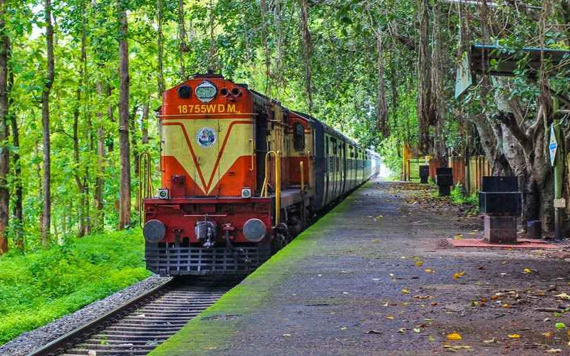 നിലമ്പൂര്-ഷൊര്ണൂര് പാസഞ്ചറിന് എല്ലാ സ്റ്റേഷനിലും സ്റ്റോപ്പ് നിലമ്പൂര്-ഷൊര്ണൂര് പാസഞ്ചറിന് എല്ലാ സ്റ്റേഷനിലും സ്റ്റോപ്പ്